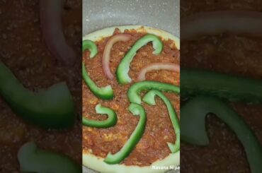 Pizza recipe without oven|Italian pizza|how to make pizza at home|Chicken pizza #shorts #NavanaNipa