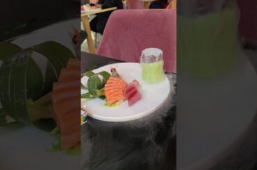 Incredible serving in an Italian restaurant #shorts #food #restaurant