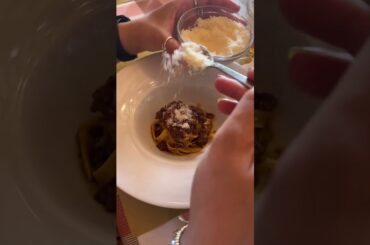 yummy gluten free feast at a beautiful vineyard in Tuscany #winery #glutenfreefood