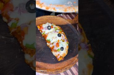 half pizza | unique pizza #shorts #shortvideo #food #pizza