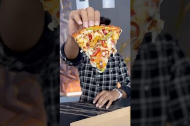 No Toppings vs toppings Pizza Challenge! #shorts #foodchallenge #foodreview #ytshorts