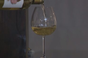 'Like pawns on a chess board': Trump's proposed tariff threatens European wine industry, Chicago res