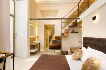 #ReviewHotel #Review MelRose Napoli