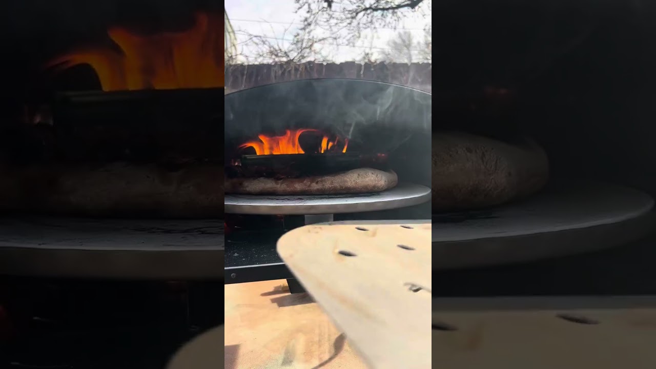 Bertello SimulFIRE Pizza Oven brings the heat for restaurant-grade results at home Bertello SimulFIRE Pizza Oven brings the heat for restaurant-grade results at home