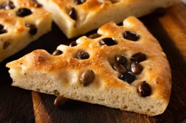 Italian Olive Focaccia: Step-by-Step Recipe Ready In 4 Hours