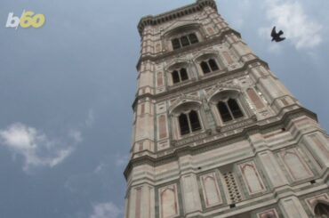 Florence Now Fines Tourists $580 for Eating Food on Its Streets