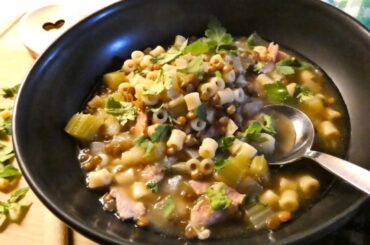 Italian Lentil & Pasta Soup l The Deliciously Easy One-Pot Recipe