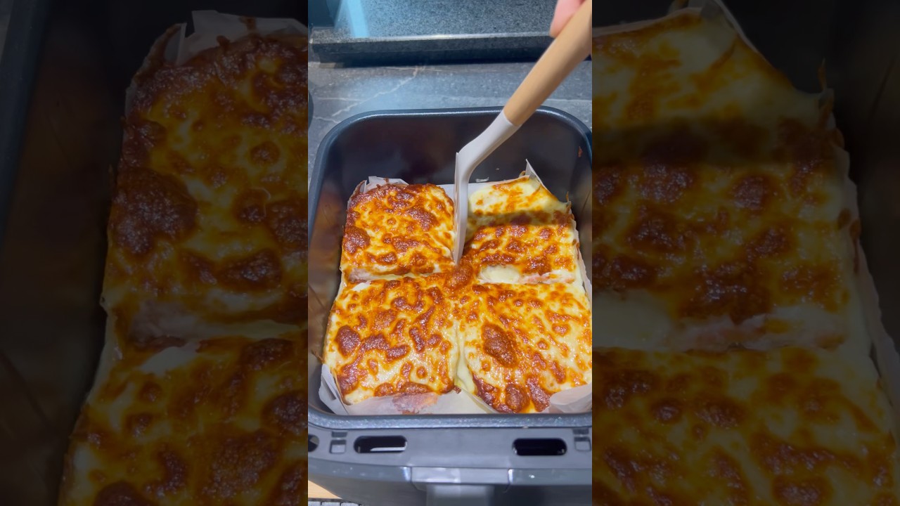 Pizza in 15 minutes #pizza #recipe #cooking #foryou #fyp #shorts #shortsfeed #viralshort #food Pizza in 15 minutes #pizza #recipe #cooking #foryou #fyp #shorts #shortsfeed #viralshort #food