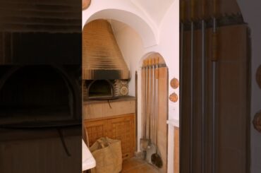 Inside the Kitchen: Making Delicious Pizza at Villa Parmina