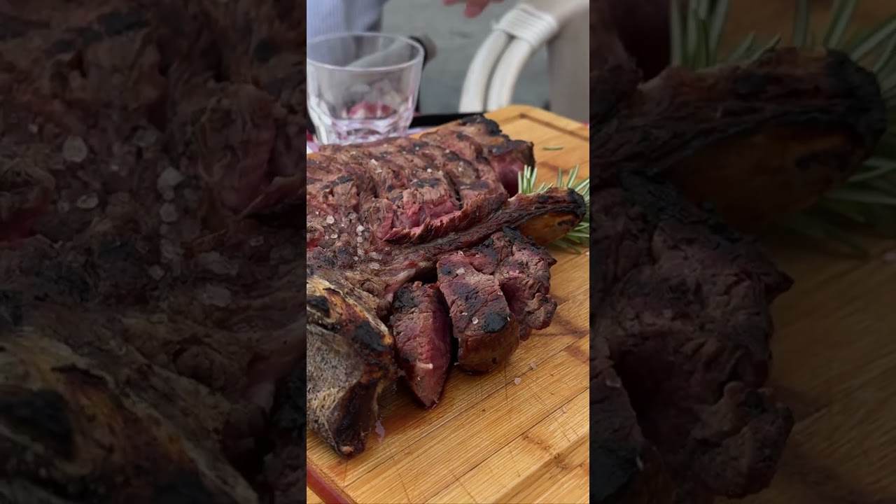 Florence Day Trip | Delicious STEAK #shorts #florence #firenze #steak #meatlovers #mukbang #italy Florence Day Trip | Delicious STEAK #shorts #florence #firenze #steak #meatlovers #mukbang #italy
