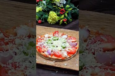 Roti pizza#pizza #pizzapie#bongpizza#leftover pizza Roti recipe#youtube shorts#pizzalover