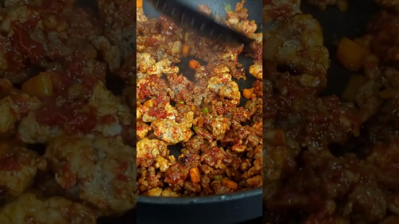 Quick 30 Minute Bolognese #pasta #bolognese #pastarecipe #italianfood #cooking #shorts #food #foryou Quick 30 Minute Bolognese #pasta #bolognese #pastarecipe #italianfood #cooking #shorts #food #foryou