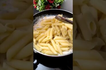Cheesy White Sauce Pasta Recipe | Creamy & Easy Dinner Idea | YummFun #food #pasta #whitesaucepasta