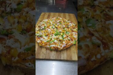 pocket Pizza ka order aaya #food #shorts #trending #ytshorts #viralvideo #viralshort #pizza