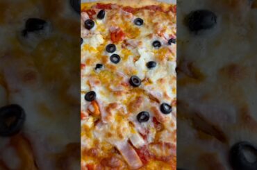 Dad cooks a slutty pizza on a budget #dadcooks #cooking