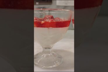 THE BEST ITALIAN PANNA COTTA  | Easy Recipe #pannacotta #asmr  #Panacotarecipe #italianDessert