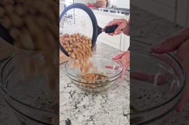 Easy Mediterranean Chickpea Salad Recipe {Perfect Mom Lunch}