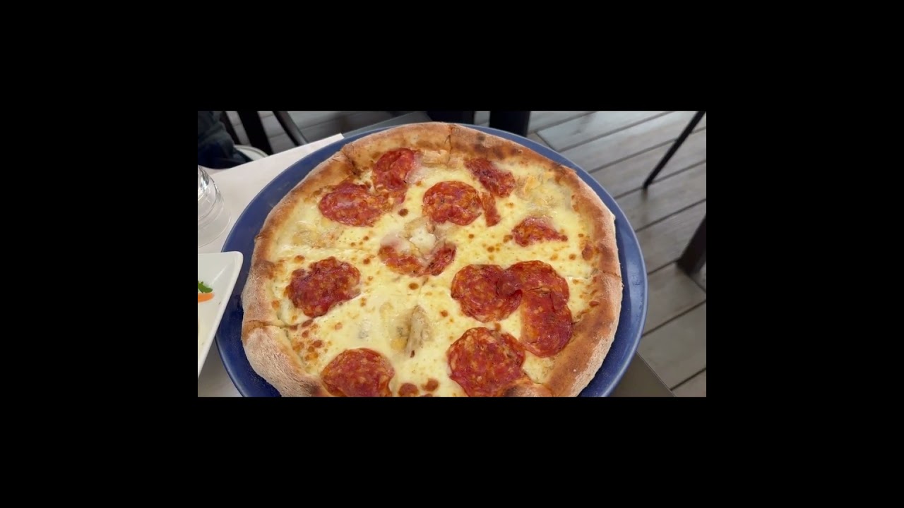 Shorts – Where To Eat in Lake Como in #italy . Not just #pasta & #pizza ! #italytravel #italianfood Shorts - Where To Eat in Lake Como in #italy . Not just #pasta & #pizza ! #italytravel #italianfood