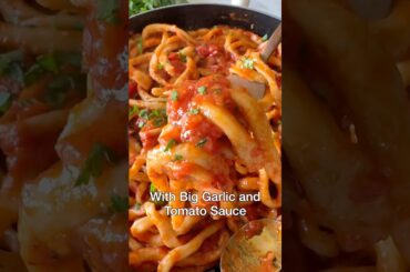 Tuscan Garlic Pasta "Pici all'Aglione"