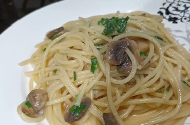 Aglio E Olio pasta (my style) #italian  #trending #cooking #recipes #food