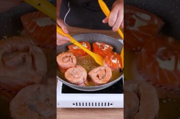 I learned this trick with a friend from Italy, now I only make this classic Italian salmon!