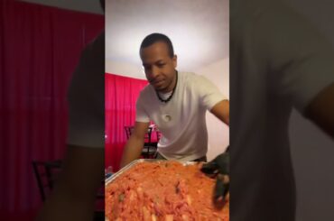 Meat and Veggie Crusted Pizza #cooking #subscribe #food #foodie #recipe #vegetarianpizza #shorts