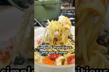 One pot dinner - pasta primavera with chickpeas and shrimp