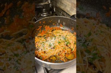 HOW TO COOK PASTA ALLA NORMA #pasta #pastarecipe #italianfood | @Lionfield  approved?