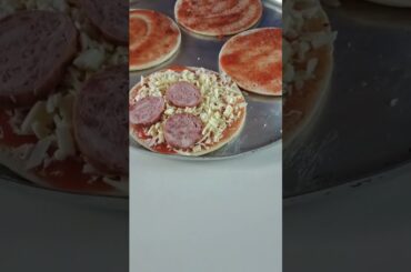 MINIPIZZA DE CALABRESA  #divinasreceitas #receitas #pizza