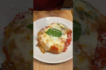 HOW TO MAKE CHICKEN PARMESAN #chickenrecipe #chickenparmesan #italianfood #food #recipe #cooking