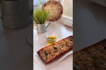 When in Rome, Cut Loose baby! #cutloosecooking #food #bread #italy #italian #foodie