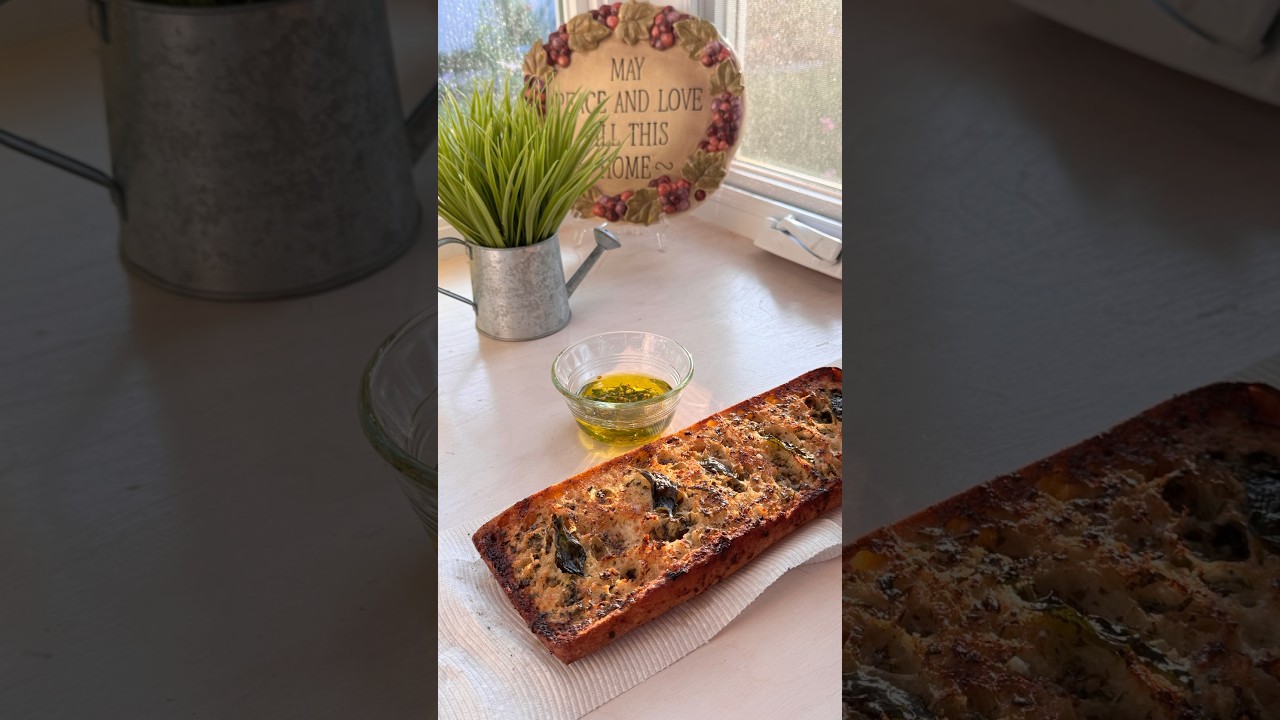 When in Rome, Cut Loose baby! #cutloosecooking #food #bread #italy #italian #foodie When in Rome, Cut Loose baby! #cutloosecooking #food #bread #italy #italian #foodie