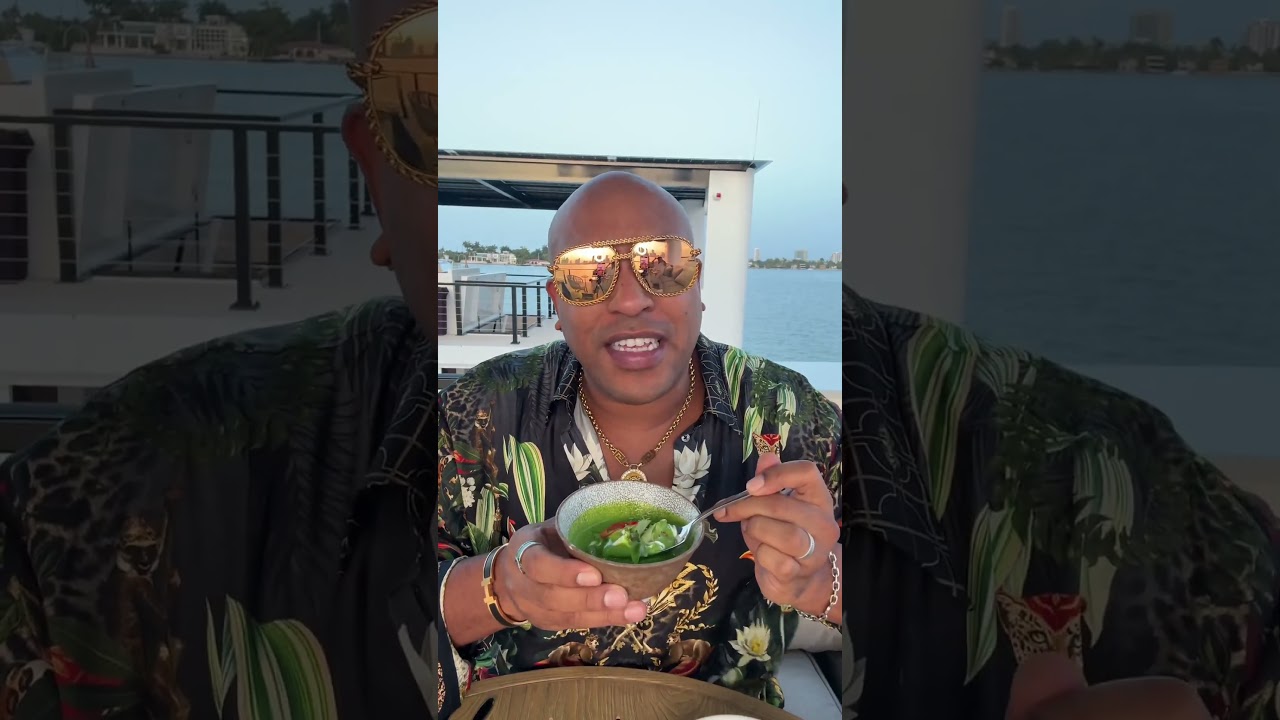 This Floating Restaurant Cost How Much? Price At The End… This Floating Restaurant Cost How Much? Price At The End...