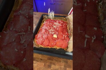 Die Low-Carb High-Fat Pizza | Die Grillshow