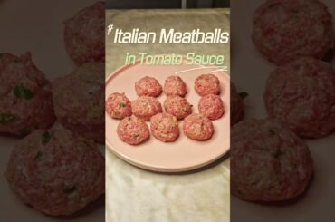 Must-Try Italian Meatballs in Tomato Sauce #recipe #food #meatballs