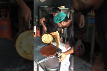 New pizza worker #itspizzatime #italianfood #food #pizzaschool #pizza #streetfood #pizzapie