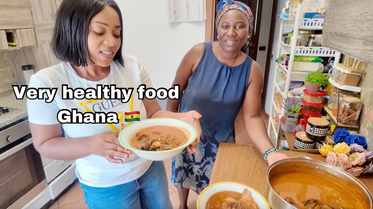 Cooking Some Ghanaian LIGHT SOUP in Italy with COCOYAM FUFU from scratch || healthy living vlog Cooking Some Ghanaian LIGHT SOUP in Italy with COCOYAM FUFU from scratch || healthy living vlog