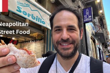Trying Neapolitan street food at Sorbillo Piccolina Gino e Toto