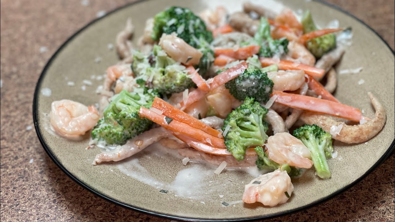 Shrimp Linguine with White Wine Reduction Aji Panca Cream Sauce Shrimp Linguine with White Wine Reduction Aji Panca Cream Sauce