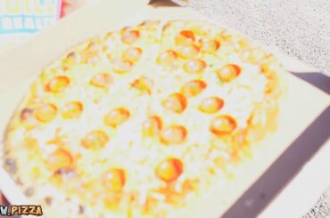 The Good Earth Food and Wine Pizza Review #pizza #food #review