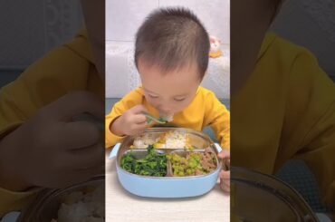 Baby eating rice with meat #shorts #babyeating #eatingrice