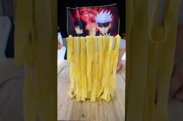 Easy Home made pasta recipe (Without a machine)