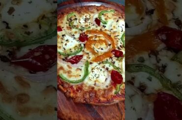 biggest pizza oder #shorts #food #pigeon #streetfood