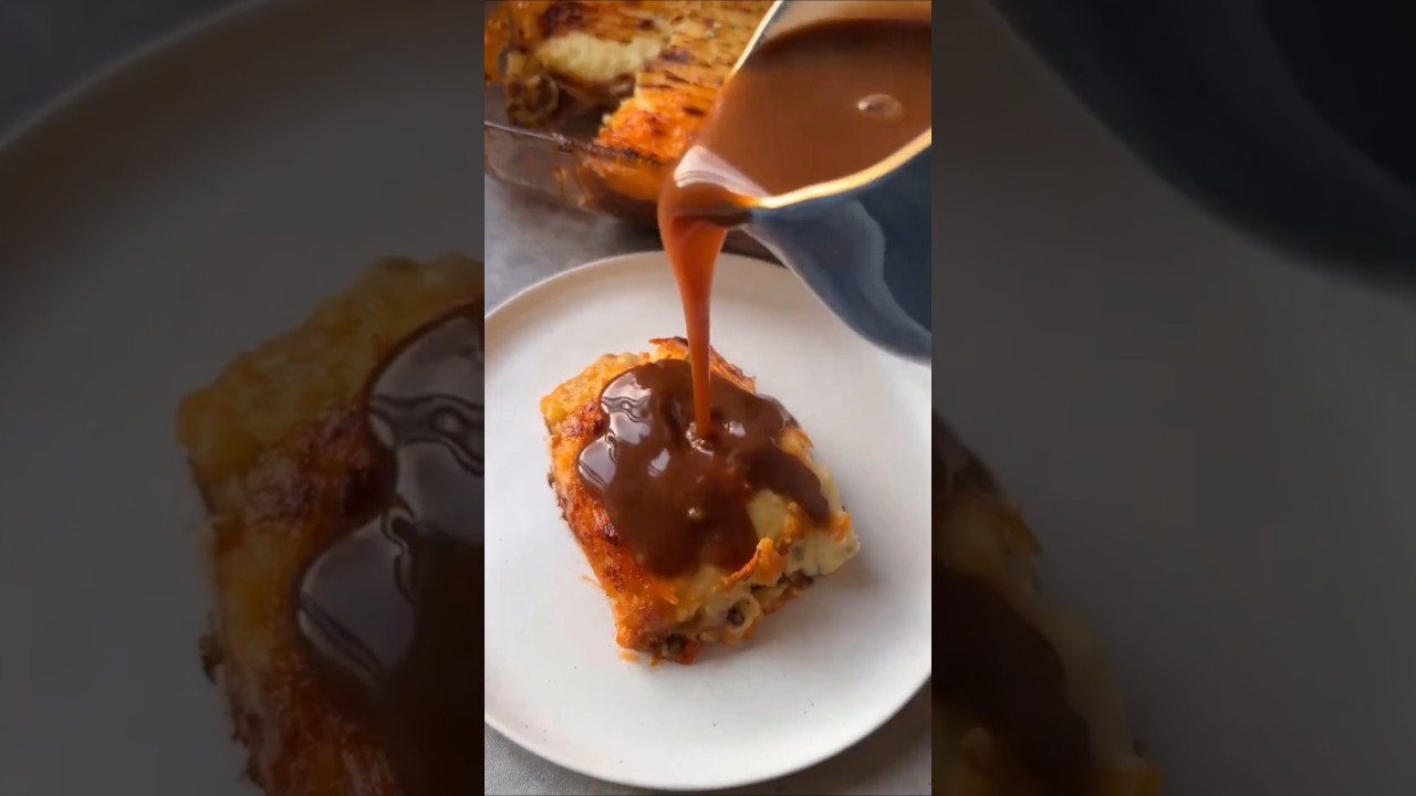 The coziest, most comforting Shepherd’s Pie recipe if you want something to make on a cold even The coziest, most comforting Shepherd’s Pie recipe if you want something to make on a cold even