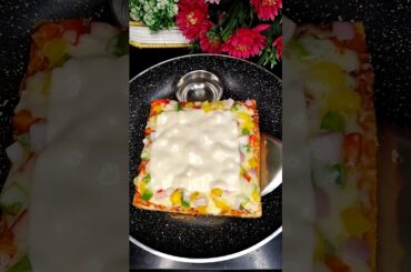 Viral Cheese Bread Pizza Recipe #ytshorts #shorts #pizza