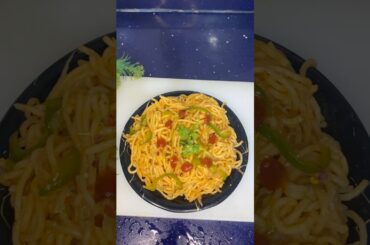 Street style chowmein recipe #shorts #streetfood #trending #viral #italianrecipes #howto