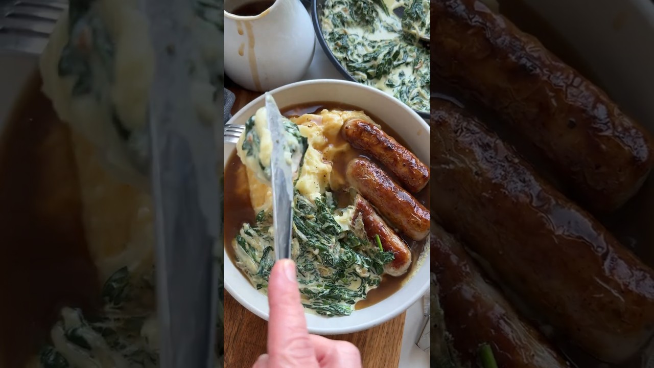 Creamed Spinach & Shallots – the BEST Autumn side ever!! Creamed Spinach & Shallots - the BEST Autumn side ever!!
