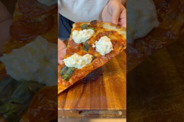 Best Pepperoni Pizza #pizza #italy #food