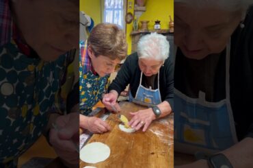 Italian Pastries With a Shocking Twist Inside!  #italianfood  #foodie