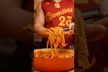 Italians are gonna lose it over this one #shorts #cooking #recipe #pasta